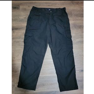 Men’s 40/32 5.11 Black Tactical Pants